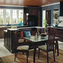Jordan kitchen with transitional styling
